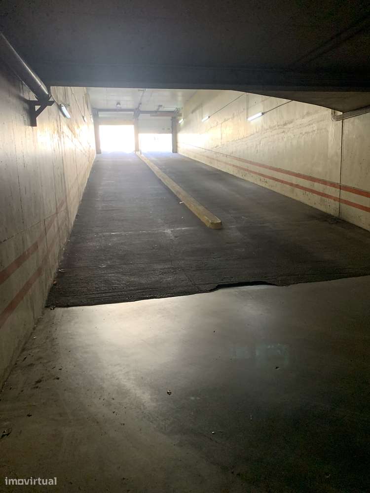 Lugar de garagem, ao metro Casa da Música, Porto - Grande imagem: 5/5