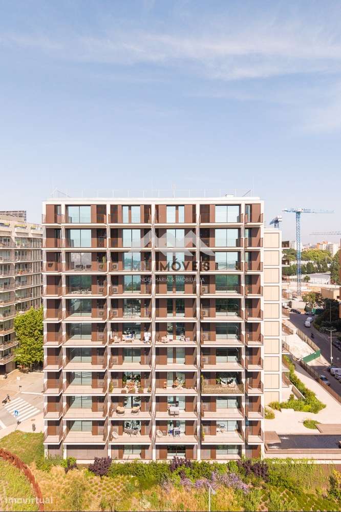 Apartamento T4 2024 | Alameda Jardins da Arrábida | Varanda | Vistas R-7