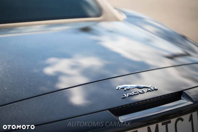 Jaguar F-Type V8 Cabriolet S - 29