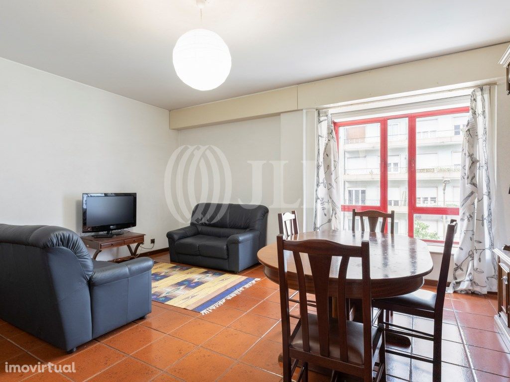 Apartamento T2 na Avenida Almirante Reis, em Lisboa