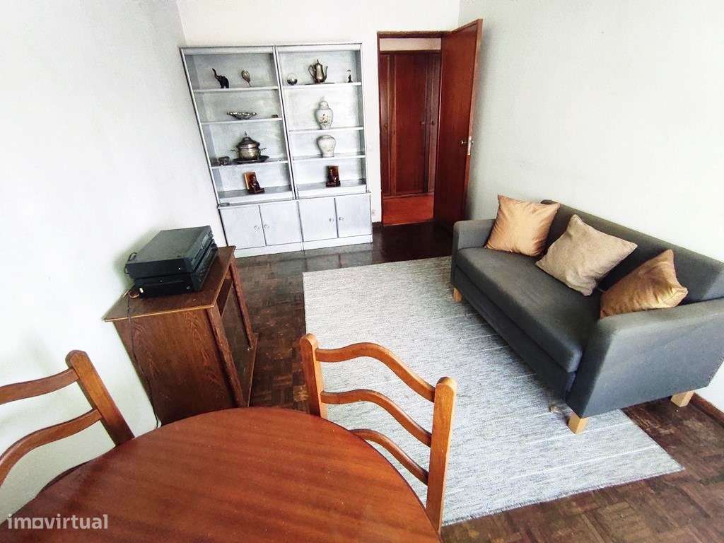 T2 em Casal de São Brás - Excelente localização junto à Farmácia Nunes-18