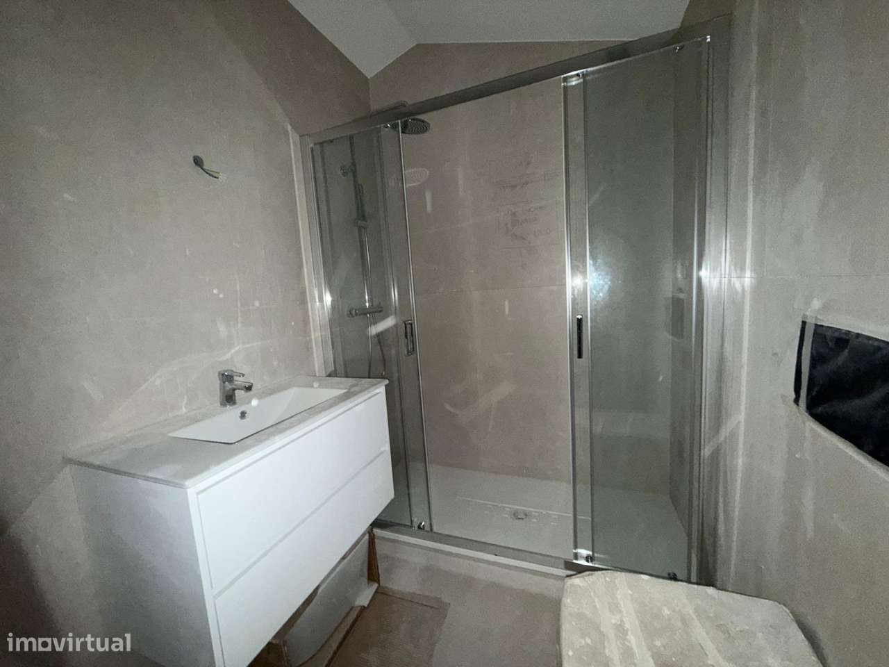 T1 Novo Vista Mar, Último Piso com Solário, Matosinhos Sul, com 48 m²-9