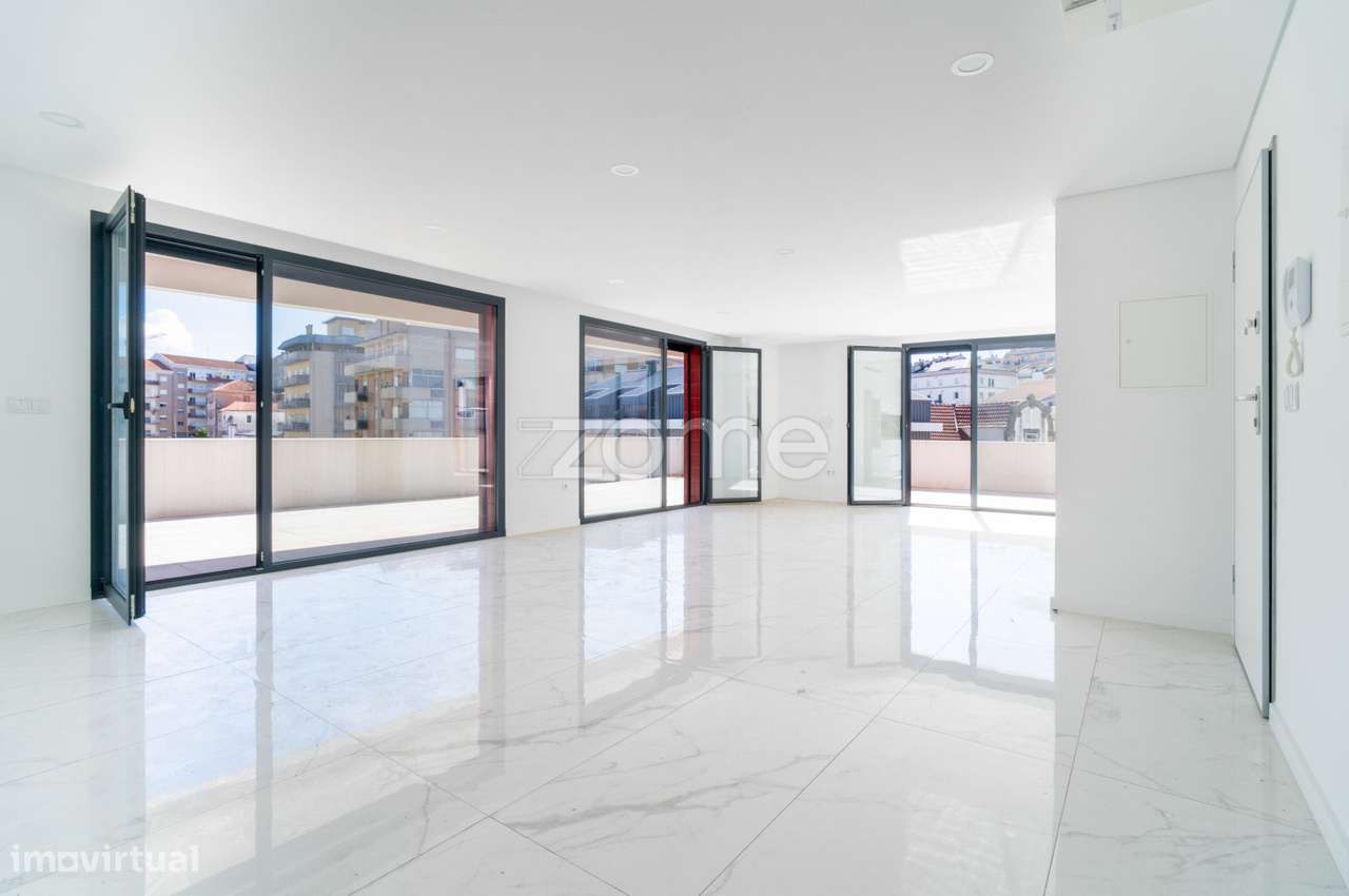 Apartamento T4 Em Viseu