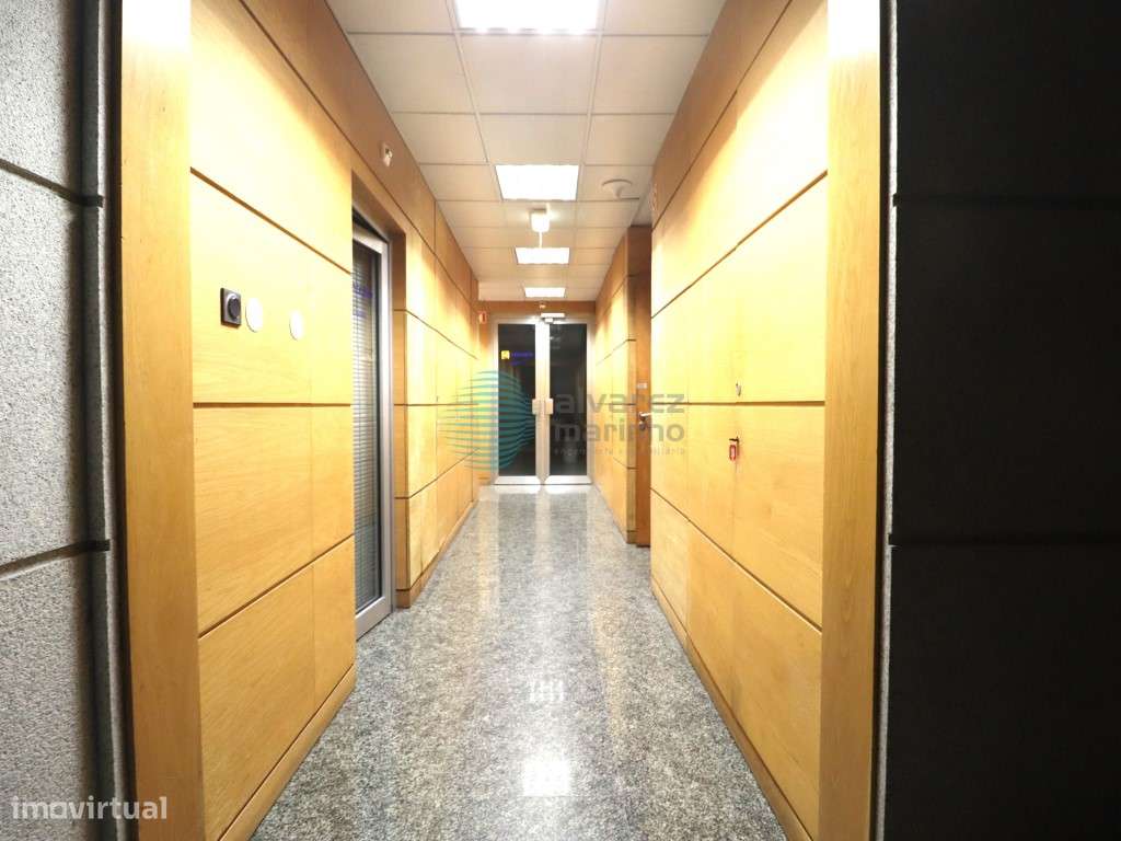 Excelente Escritório de 3866m2 com elevada qualidade em Edifício de... - Grande imagem: 5/27