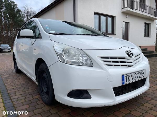 Toyota Verso 2.0 D-4D - 8