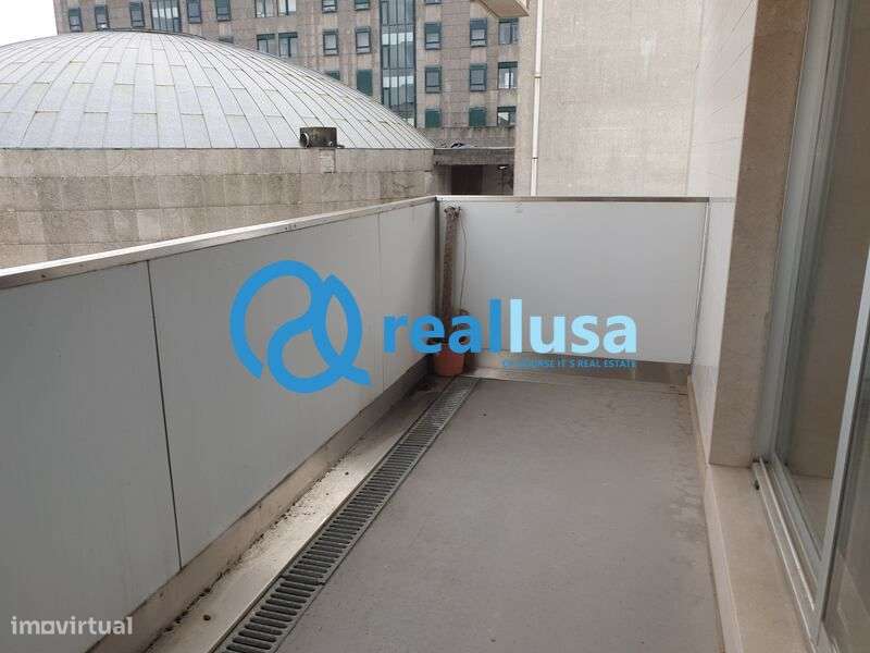 Apartamento T3 Duplex c/ garagem Bonfim Porto-12