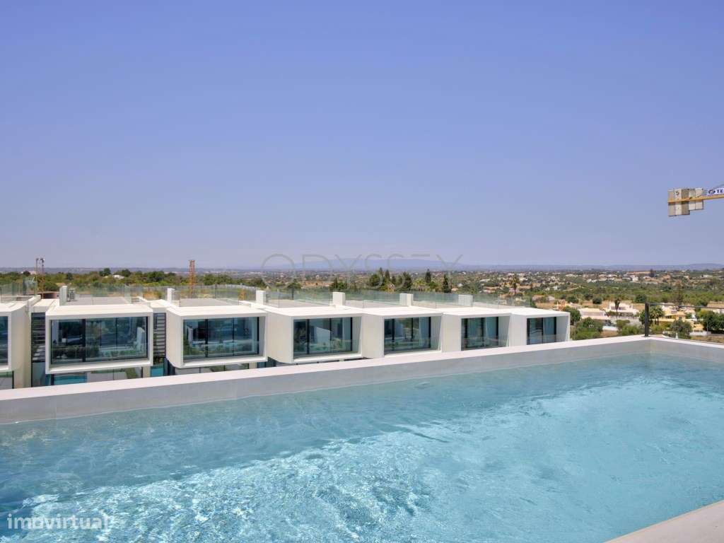 Penthouse Totalmente Mobilado com Piscina Privativa no Rooftop-32