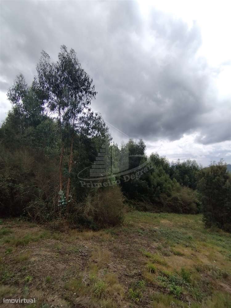 Terreno com 1851 m2 para Construção em Zona Tranquila de Vila Verde-7