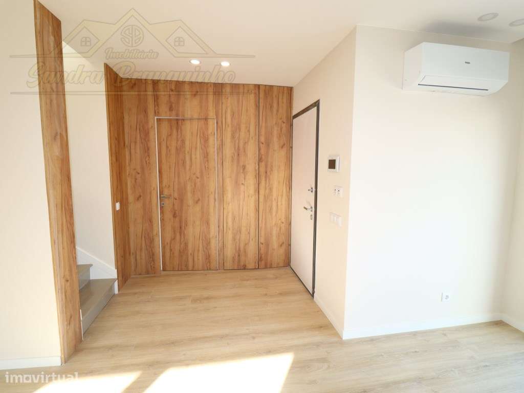 Moradia T5(NOVA) com Piscina-24
