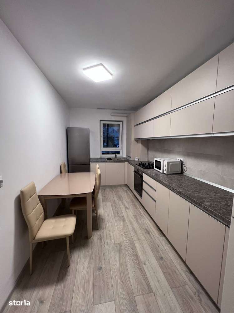 De închiriat 3 camere Kasper , Coresi - Imagine principală: 5/7