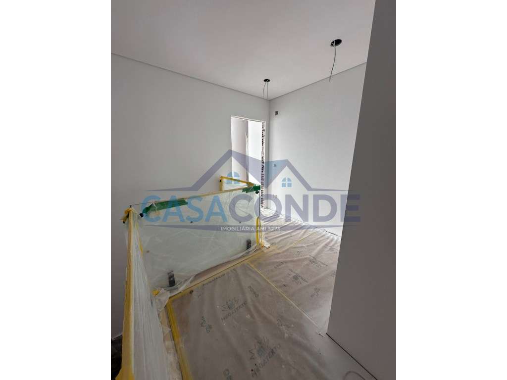 Moradia V4 c/Piscina ,excelentes areas-25