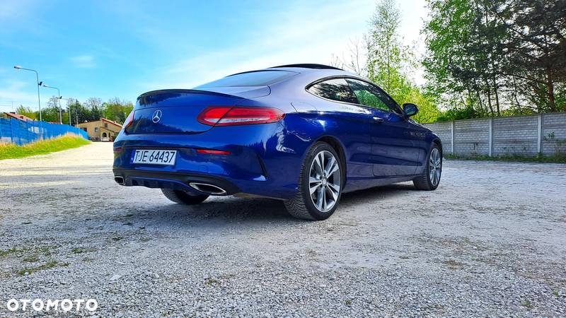 Mercedes-Benz Klasa C 300 Coupe 7G-TRONIC - 17