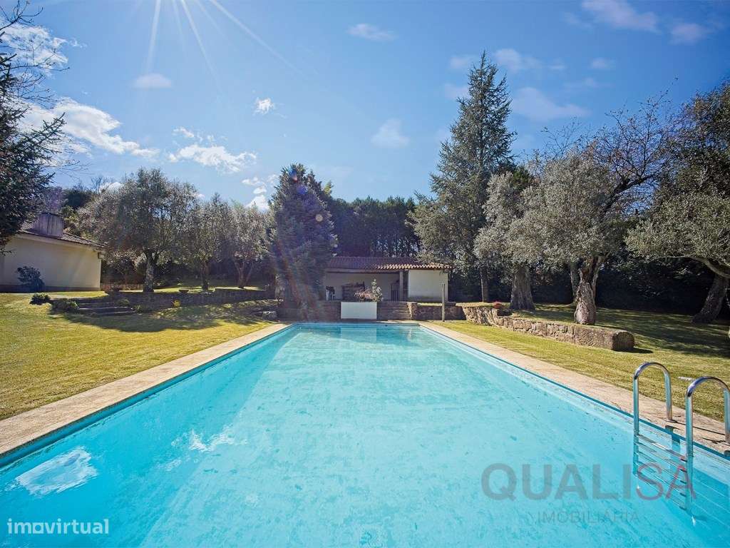 Moradia com piscina, jardim e bosque localizada na Encosta do Bom J...-39