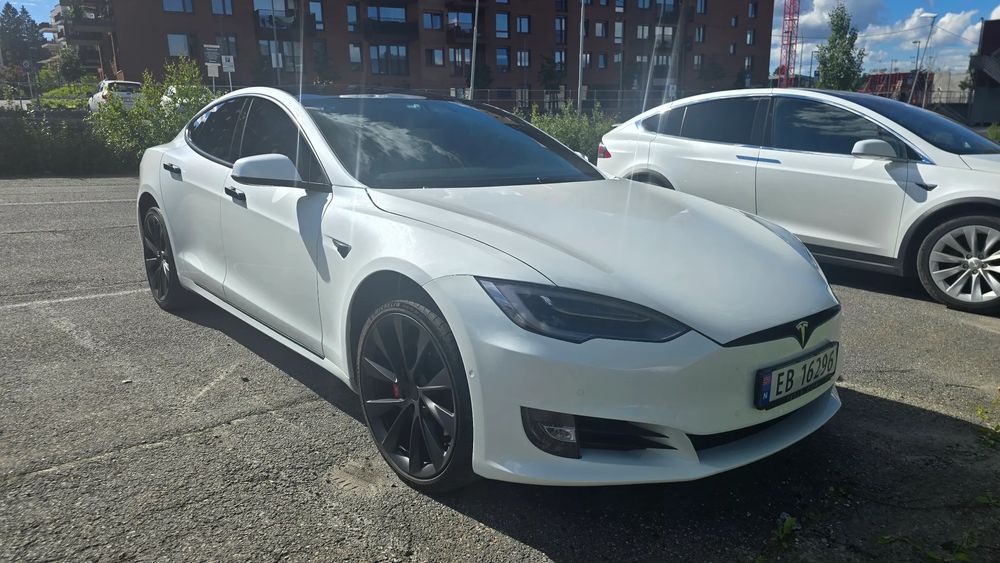 Tesla Model S Performance 2019