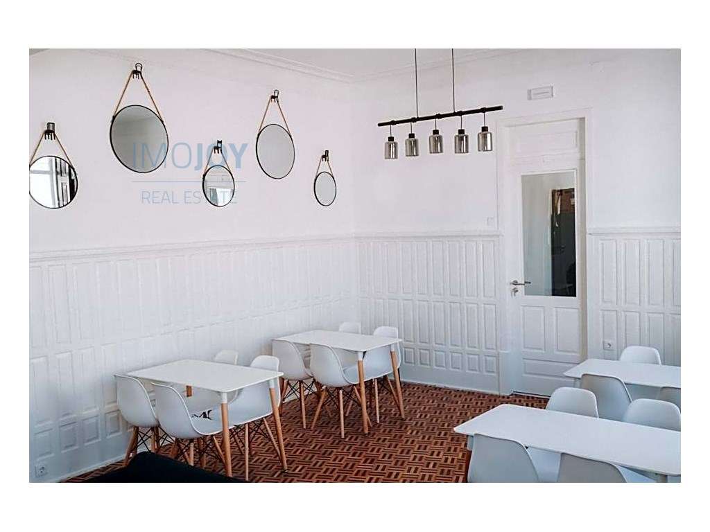 Moradia Remodelada com Elevador e Vista Rio no Porto - Grande imagem: 5/31