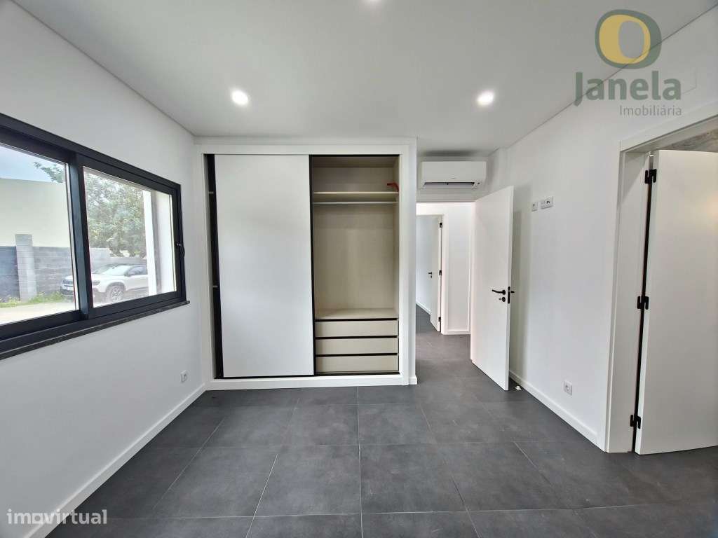 Moradia Nova com bons terraços - Grande imagem: 4/9