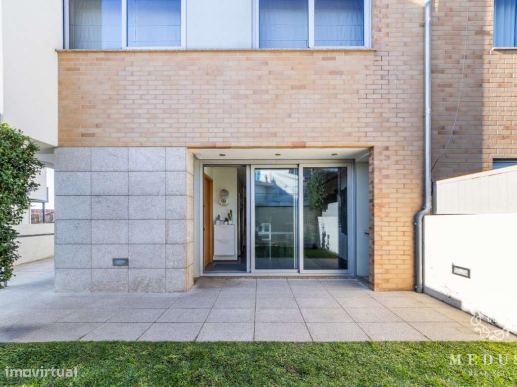 Moradia T3 com Jardim | Praia da Aguda | Vila Nova de Gaia - Grande imagem: 4/33
