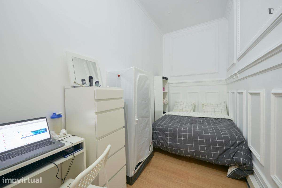 Quarto - localizado em Entrecampos Lisbon - Grande imagem: 2/9