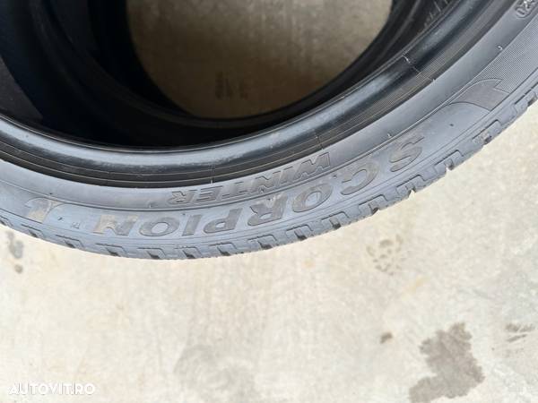 Vând 2 anvelope 285/35/22 Pirelli de iarnă ca noi - 6