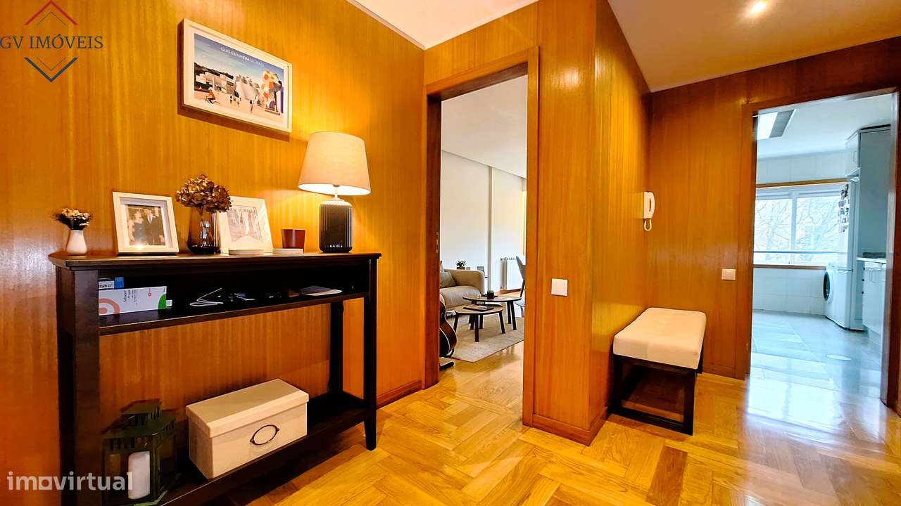 Excelente T1+1  Rua John Whitehead - Grande imagem: 2/30