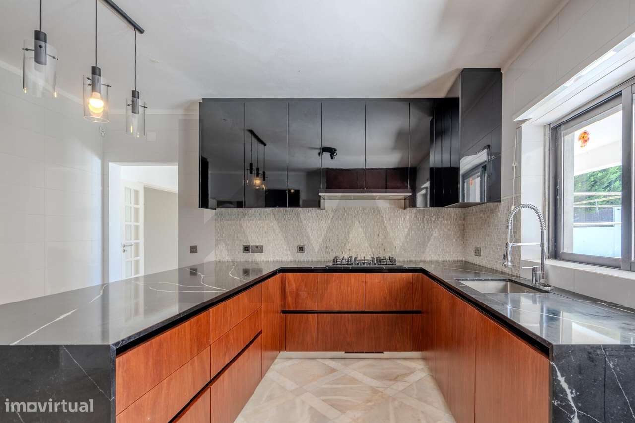 Moradia T6 com Escritório e Piscina em Birre, Cascais - Grande imagem: 3/50