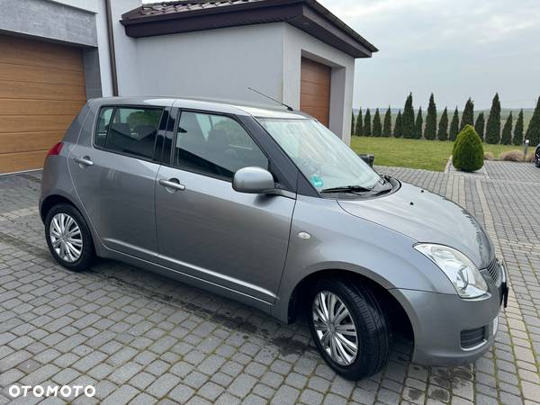 Suzuki Swift - 10