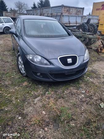 Seat Leon 2 1.9 tdi BXE kod lakieru LS7Z na części - 1