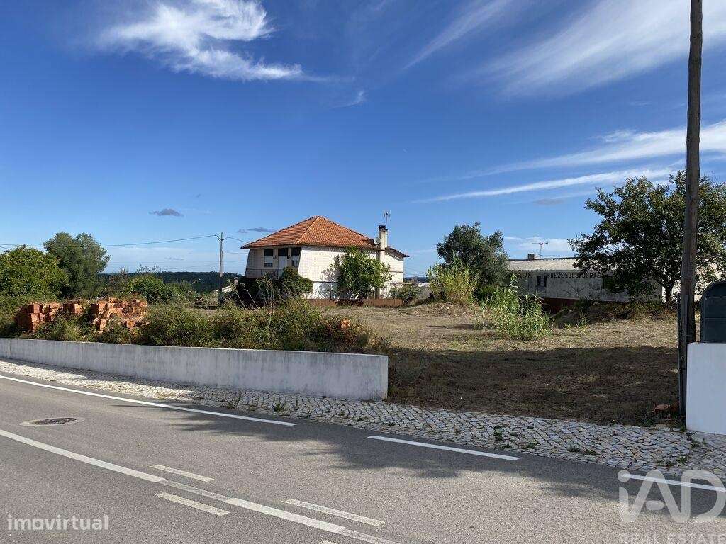 Terreno em Arrabal de 1687,00 m2 - Grande imagem: 2/15