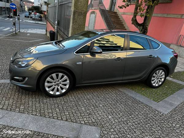 Opel Astra 1.4 T Selection GPL - 2