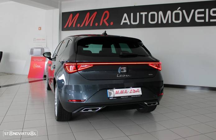 SEAT Leon 1.4 e-Hybrid Xcellence DSG - 41