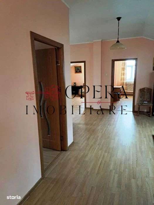 Cladire 4 nivele, de vanzare, zona Podul de Fier - Imagine principală: 4/5