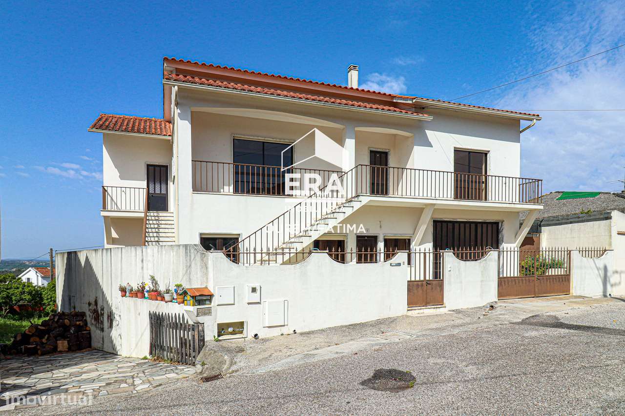 Moradia T4 Localizada Em Vilar Dos Prazeres Ourem