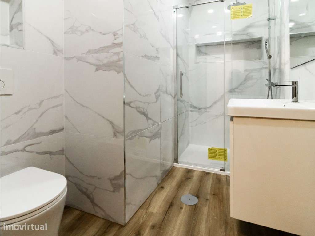 Moradia totalmente remodelada - Grande imagem: 5/25