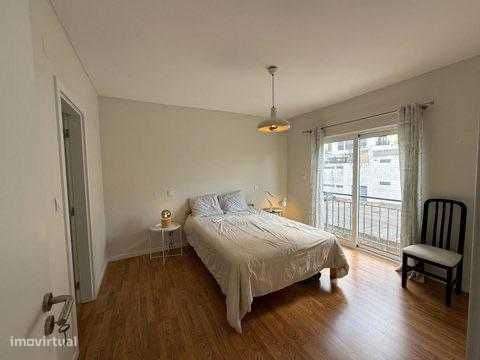 Apartamento com 3 quartos e 2 casas de banho - Grande imagem: 5/6