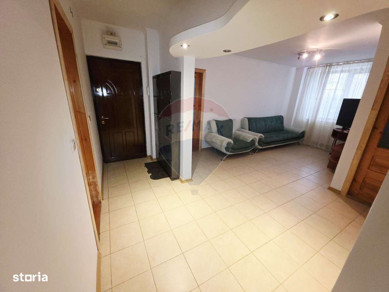 Apartament cu 4 camere de vânzare în zona Calea Romanului-11