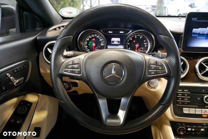 Mercedes-Benz CLA 250 7G-DCT AMG Line - 33