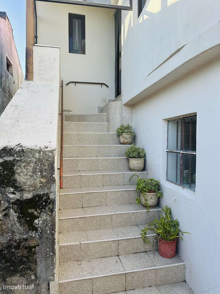 Excelente Moradia entrada Póvoa Varzim - Jardim 160m2 e terraço 35 m2-25