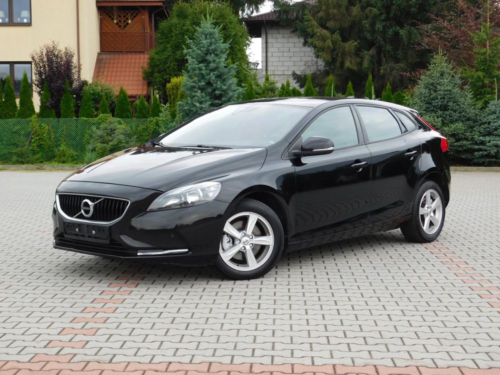 Volvo V40 II (2012-) T2 Kinetic 2017