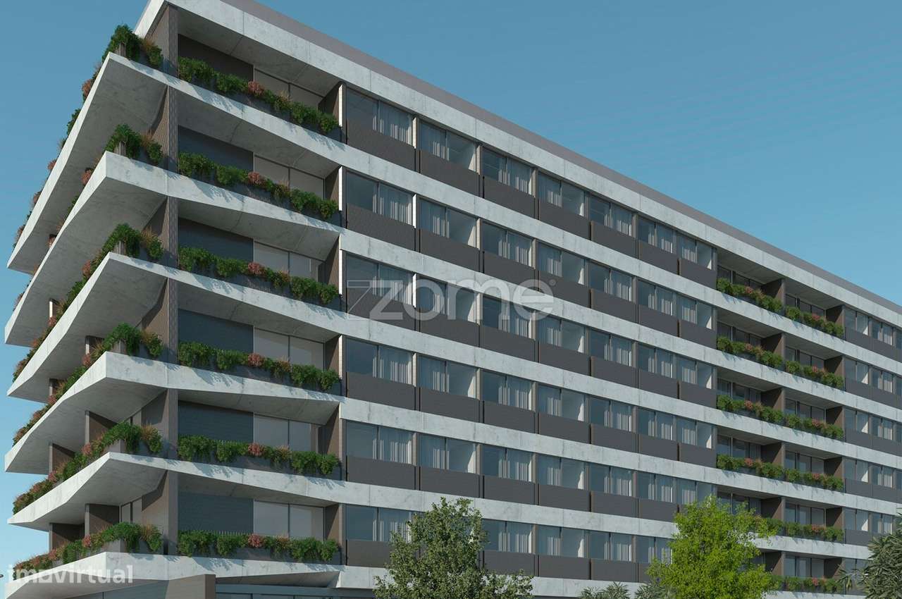 Loja H em Matosinhos Sul Nautilus IV - Grande imagem: 1/15