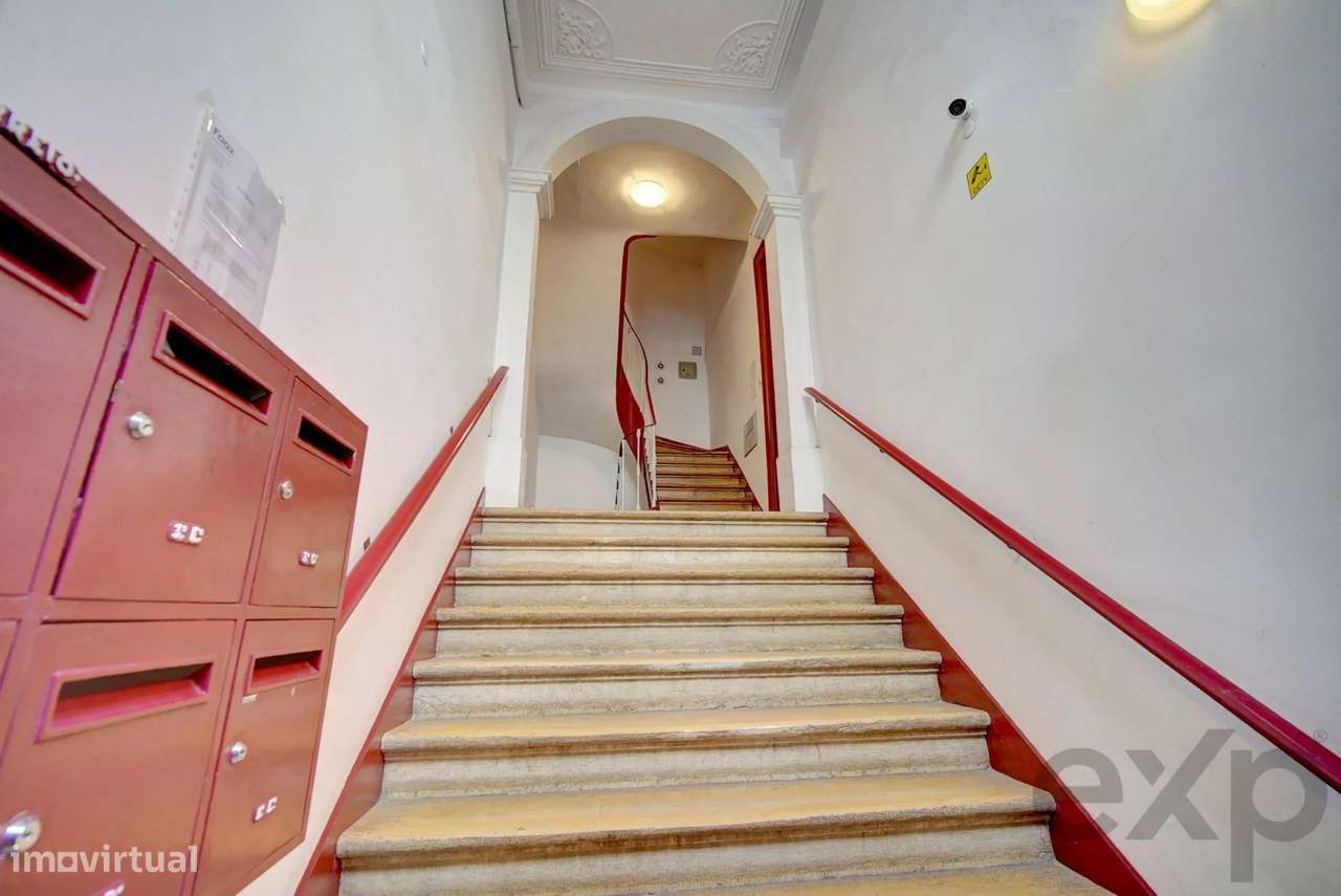 Apartamento T1+1 junto ao Jardim da Estrela – Lisboa-25