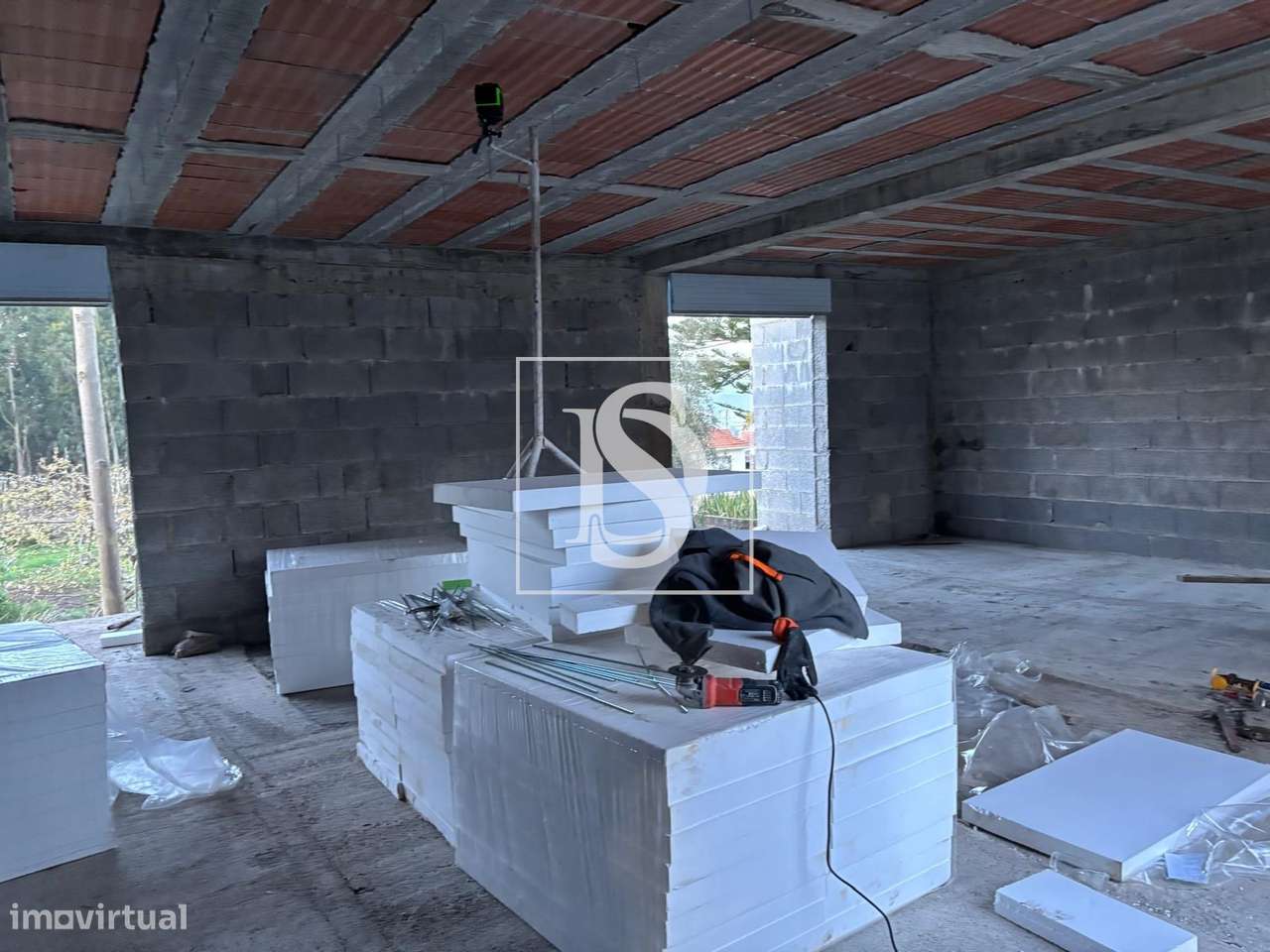 Elegância Atemporal: Moradia T3 térrea que Une o Clássico ao Moderno-32