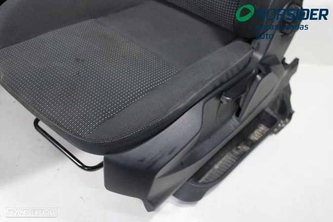 Conjunto de bancos e quartelas Ford C-Max|10-15 - 4