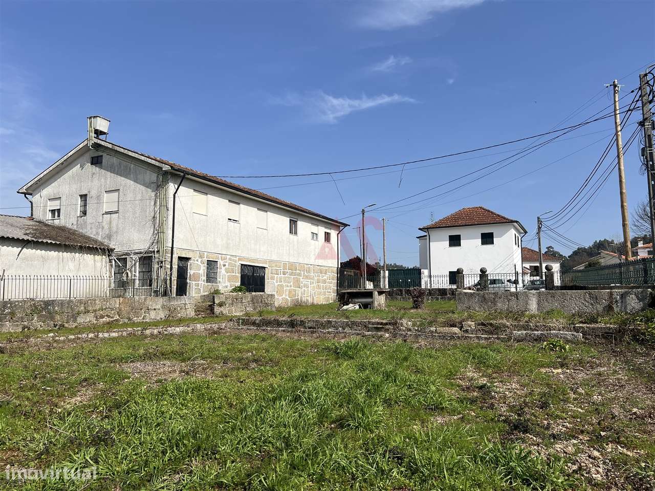 Conjunto de Propriedades com Elevado Potencial | Terreno Total de 4.08-11