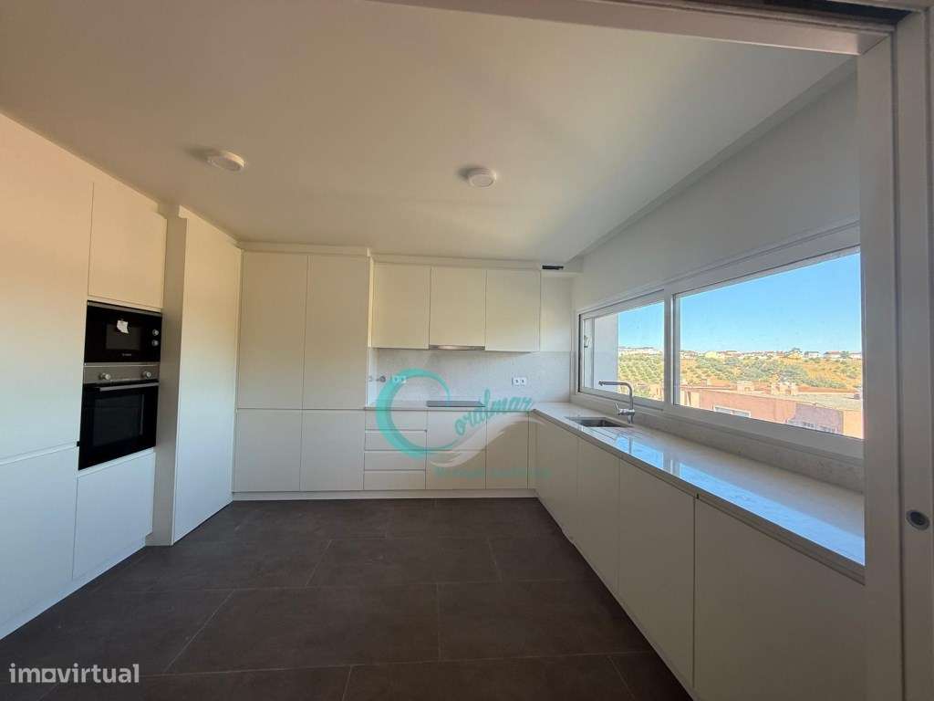 Apartamento T2 com dois lugares de estacionamento na Cova da Piedad... - Grande imagem: 5/26