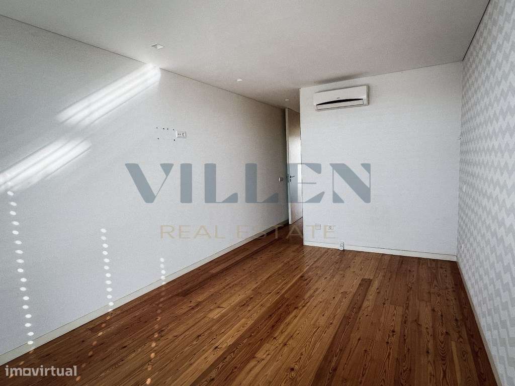 Moradia V4 em Guimarães-25