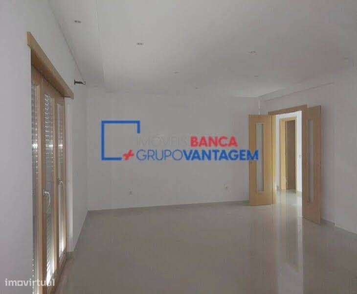 T4 no Pinhal Novo - Grande imagem: 5/14