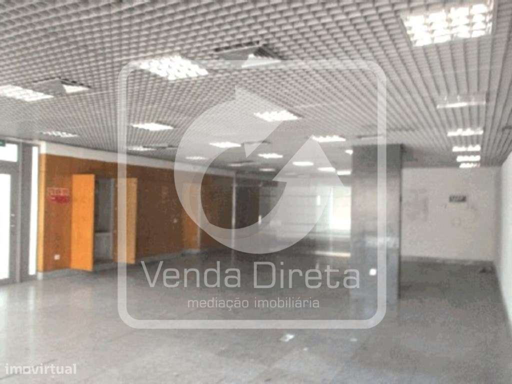Loja de 330m² em Abrantes, Junto à Nacional 2. IMÓVEL DA BANCA. - Grande imagem: 4/19