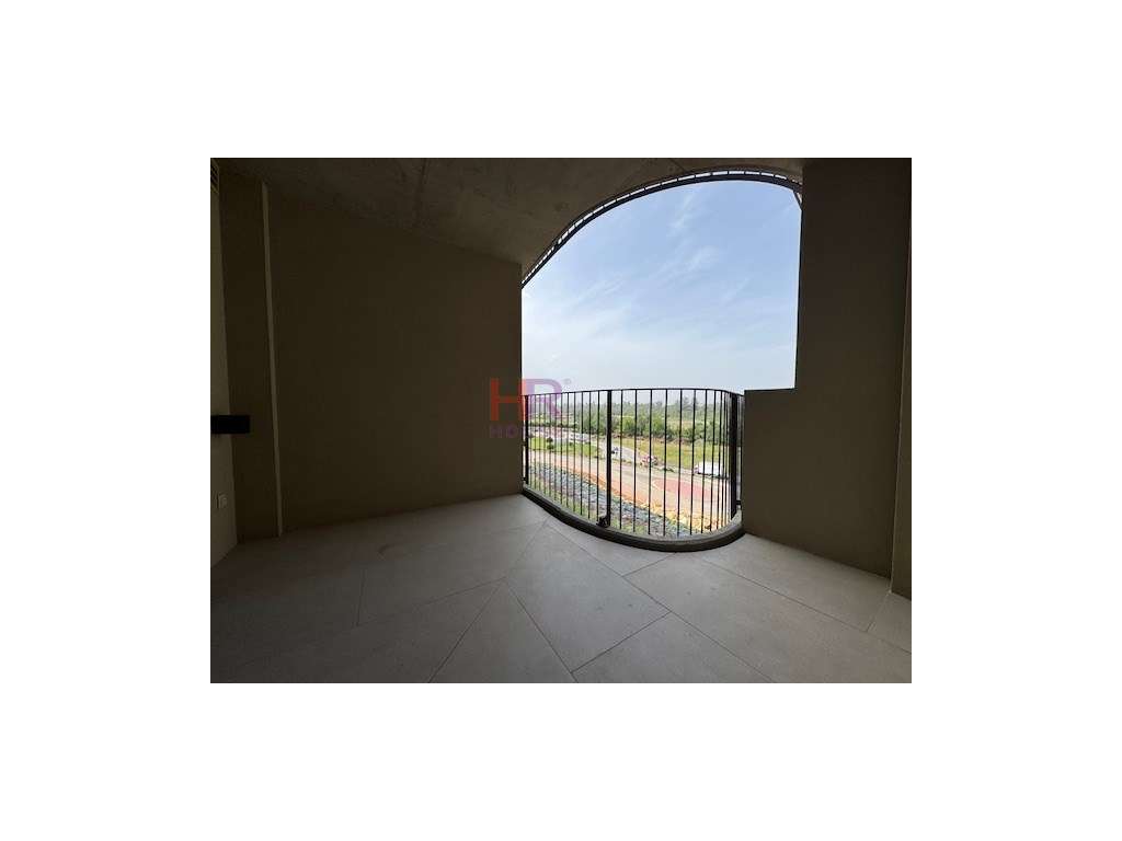 Apartamento T1 Novo com Varandas e Vistas Deslumbrantes em Coimbra.-10