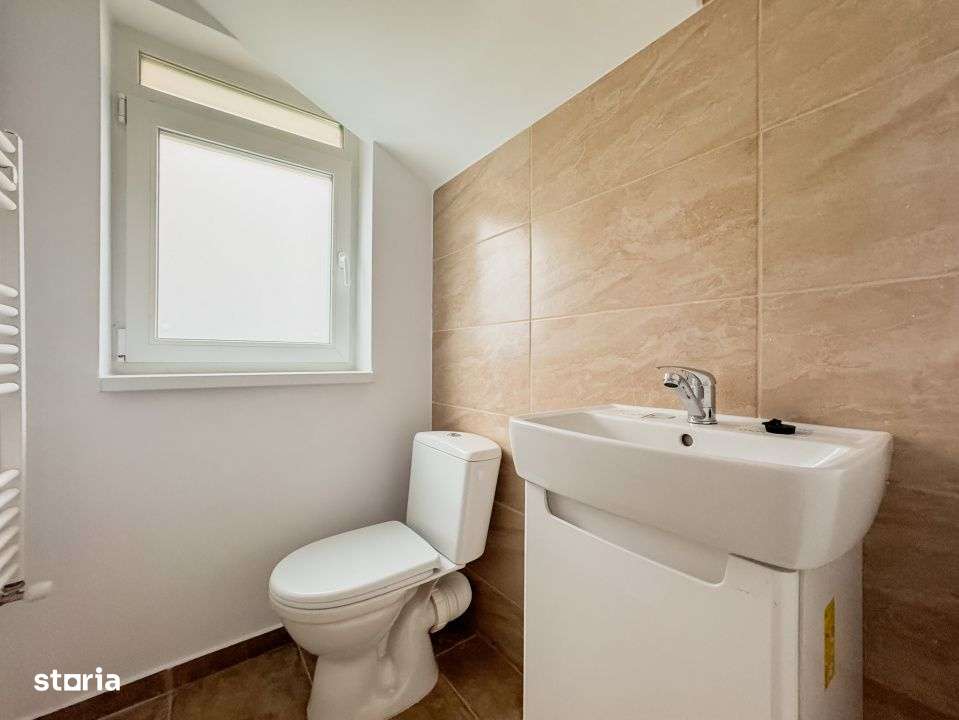 OFERTĂ! Vila duplex, Sabareni, 4 camere, 250 mp teren, 116.490€ T-8