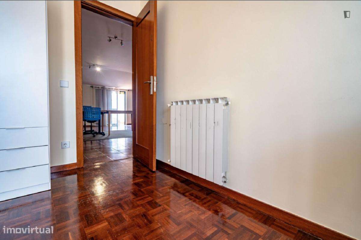 Quarto - localizado em  Coimbra - Grande imagem: 3/10